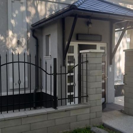 Karpatia Vendeghaz 1201 Budapest Esterno foto