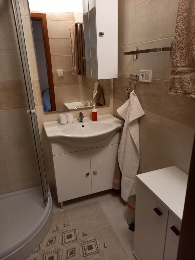 Karpatia Vendeghaz 1201 Budapest Esterno foto